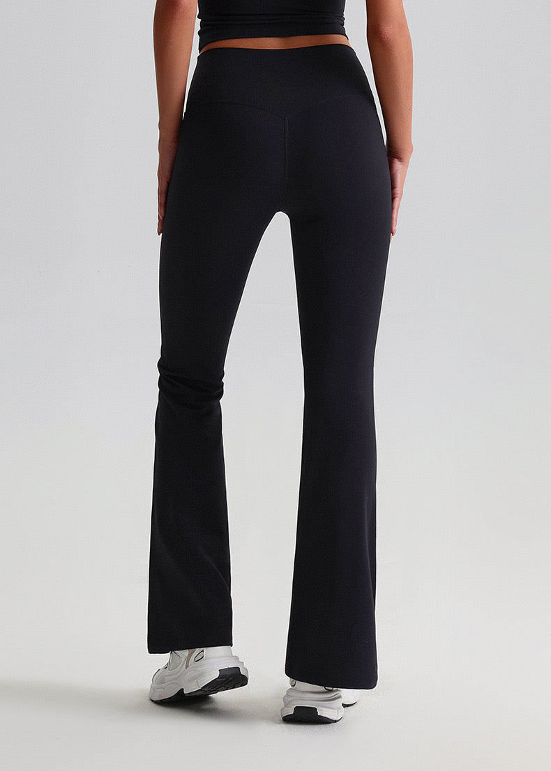 Ultimate Seamless Flare Yoga Pants -Black