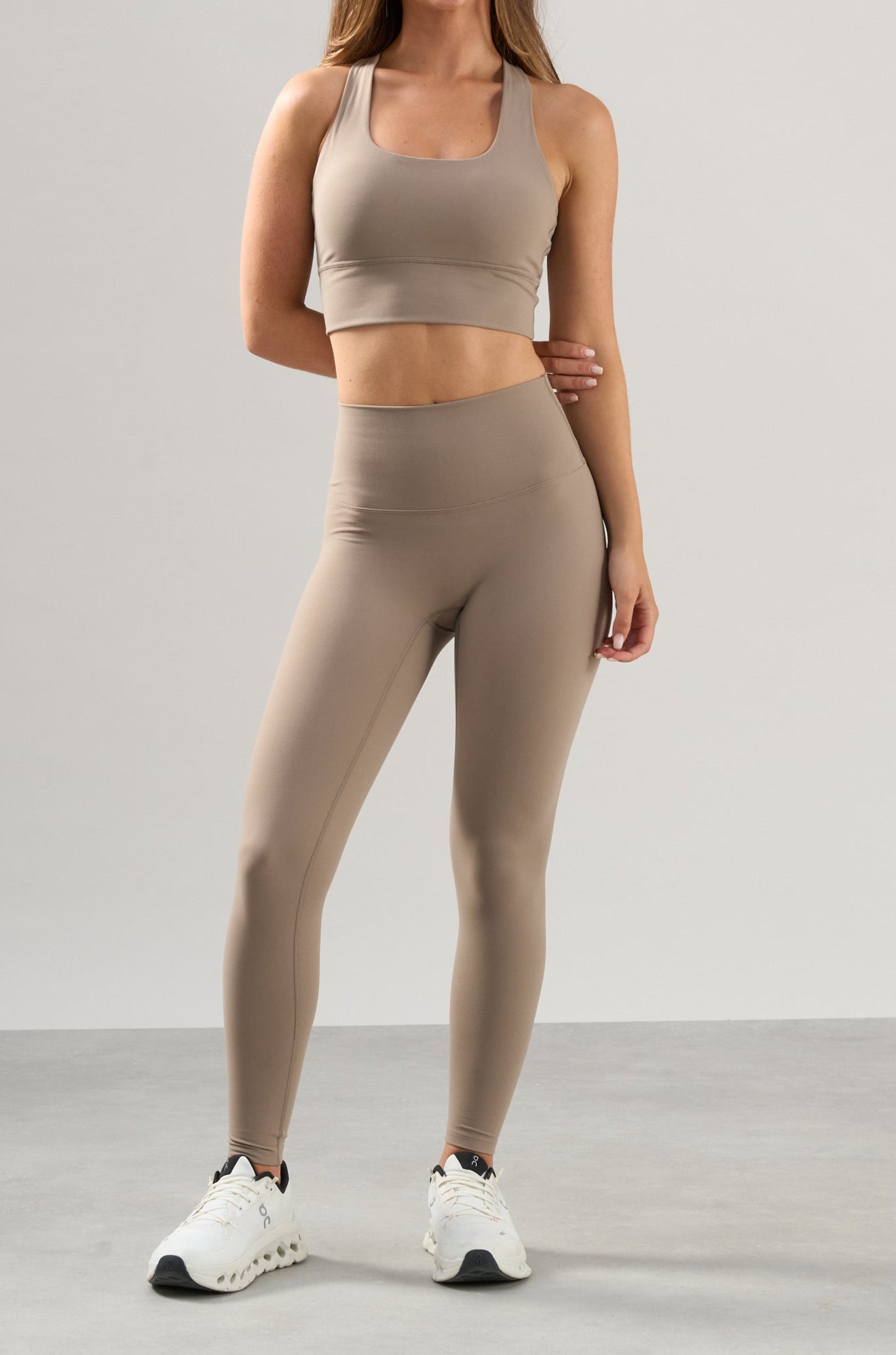 Flex Hold Crop Bra - Taupe
